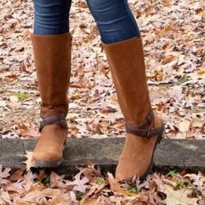 UGG HARINGTON BROWN TALL LEATHER BOOTS SIZE 5